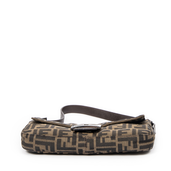 Fendi Baguette - Picture 6 of 10